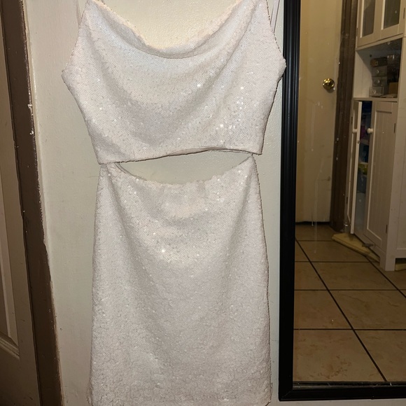 B. smart sequin two piece - Picture 8 of 9